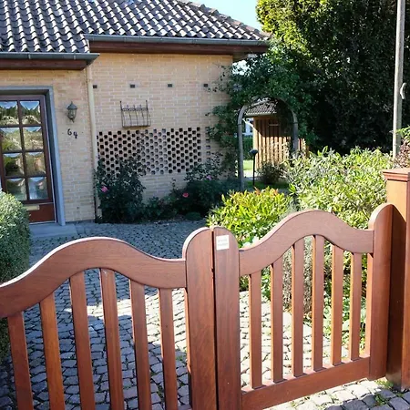 Ferienhaus Am Seglerhafen Holiday home